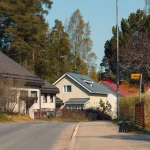 Narva Neighborhoods: City Center vs Kreenholm vs Riverside for Your Perfect Stay