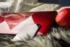 Stay Connected: The Best SIM Cards, eSIMs, and High-Speed Internet in Estonia