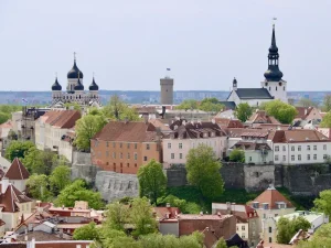 Your Guide to Getting Around Regional Estonia: Car Rentals, Buses &amp; Budgeting