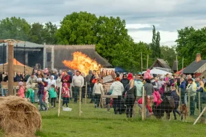 Jaanipäev in Estonia: How to Celebrate Midsummer Like a Local