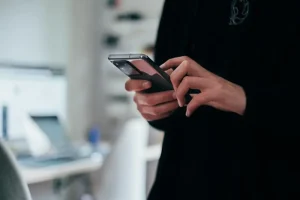 Best Network Coverage in Estonia: Telia, Elisa, or Tele2?